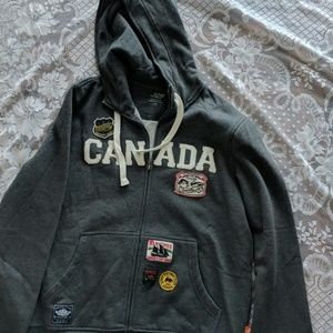 NWT Canada sweatshirt